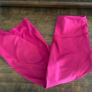 Pink Old Navy Medium Capri Leggings